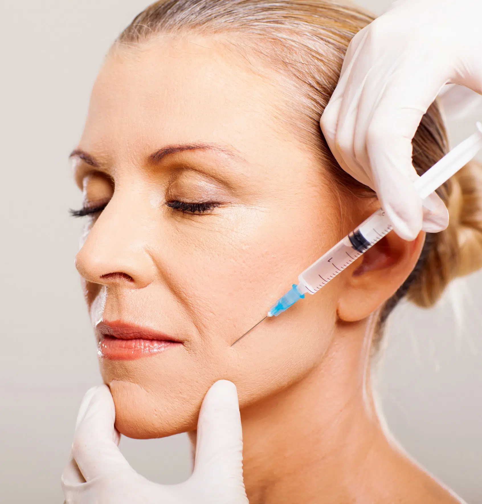 Injections de botox et d’acide hyaluronique